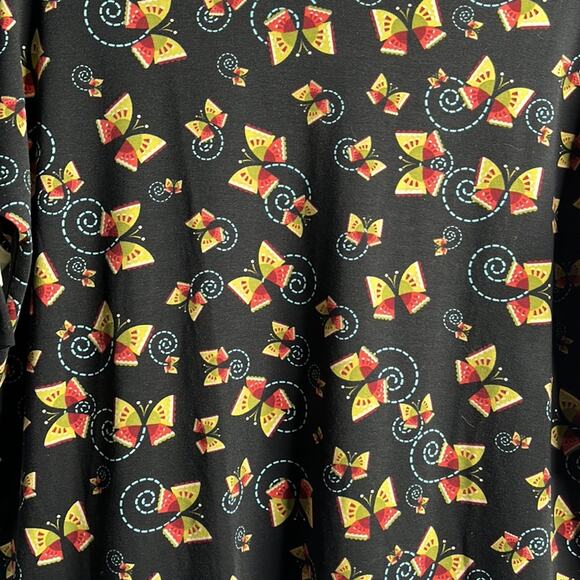 Lularoe Oversize Black Top With Butterfly Print Short Sleeve Size XXS - Picture 4 of 8